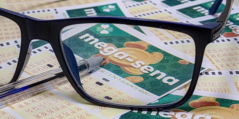 Três apostas dividem prêmio da Mega-Sena de mais de R$ 68 milhões Três apostas dividem prêmio da Mega-Sena de mais de R$ 68 milhões