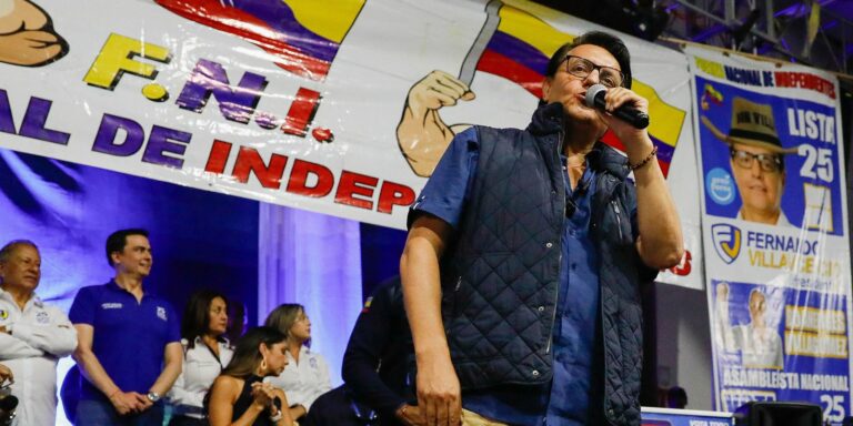 Governo do Equador restabelece direito à reunião Governo do Equador restabelece direito à reunião