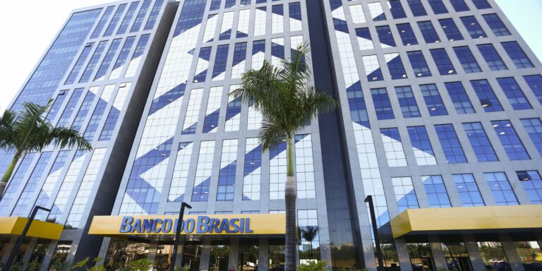 Banco do Brasil distribuirá R$ 6 mi a projetos de tecnologia social Banco do Brasil distribuirá R$ 6 mi a projetos de tecnologia social