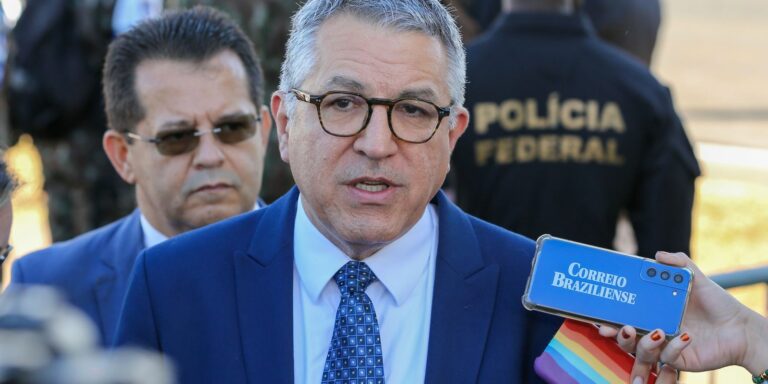 Governo quer pagar compensação de perdas com ICMS até novembro Governo quer pagar compensação de perdas com ICMS até novembro
