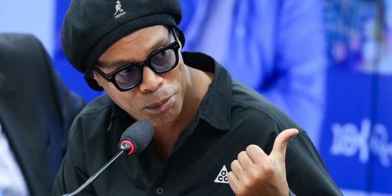 Ronaldinho Gaúcho nega ser dono de empresa de criptomoedas Ronaldinho Gaúcho nega ser dono de empresa de criptomoedas