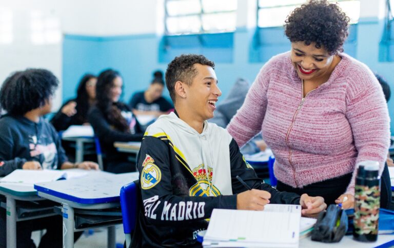 Vagas para professores: Educação de SP prorroga até dia 7 inscrições para interessados Vagas para professores: Educação de SP prorroga até dia 7 inscrições para interessados