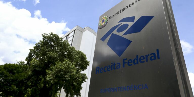 Amazon e Shopee pedem adesão a programa Remessa Conforme Amazon e Shopee pedem adesão a programa Remessa Conforme