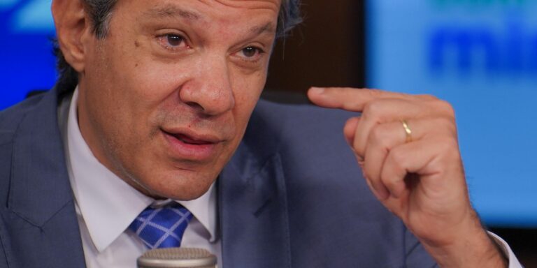 Haddad defende crescimento do país maior que a média mundial Haddad defende crescimento do país maior que a média mundial