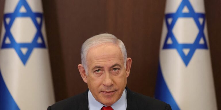 Israel bombardeia campo de refugiados em Gaza e mata 50 pessoas Israel bombardeia campo de refugiados em Gaza e mata 50 pessoas