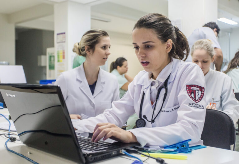 Iamspe faz ação no Dia do Servidor e amplia consultas e exames para saúde da mulher Iamspe faz ação no Dia do Servidor e amplia consultas e exames para saúde da mulher