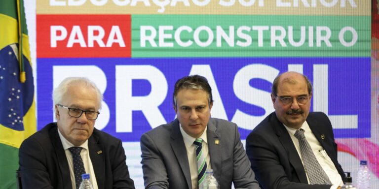 Cursos de licenciatura serão avaliados todos os anos a partir de 2024 Cursos de licenciatura serão avaliados todos os anos a partir de 2024