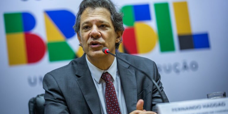 Receita investigou aumento de compensações tributárias, diz Haddad Receita investigou aumento de compensações tributárias, diz Haddad